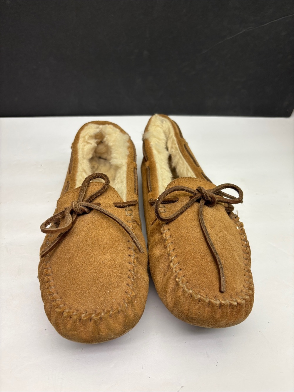 UGG Slippers for women’s, sz 5
